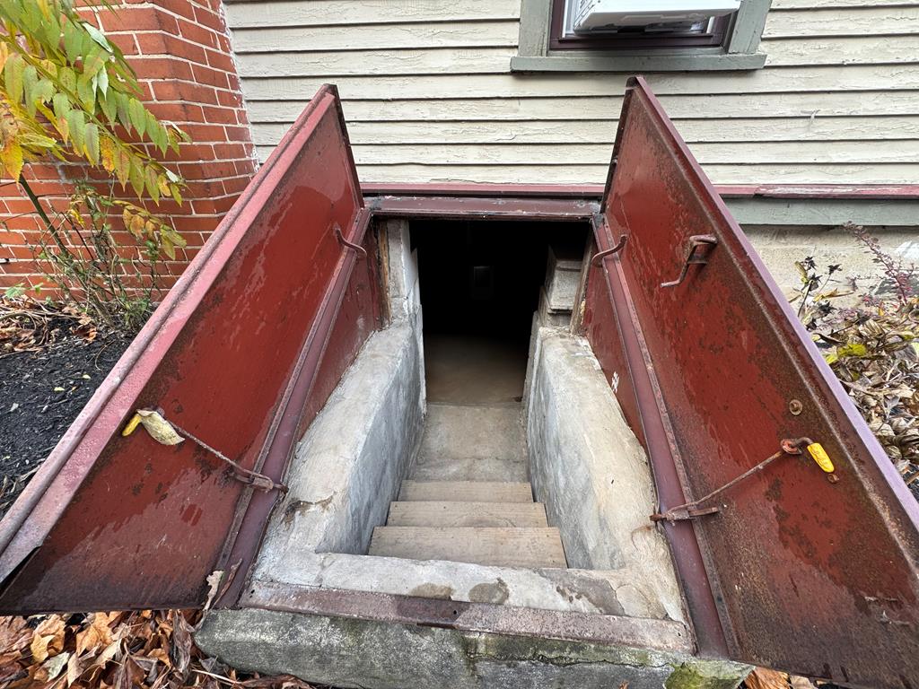 72 East Avenue, Wellsboro