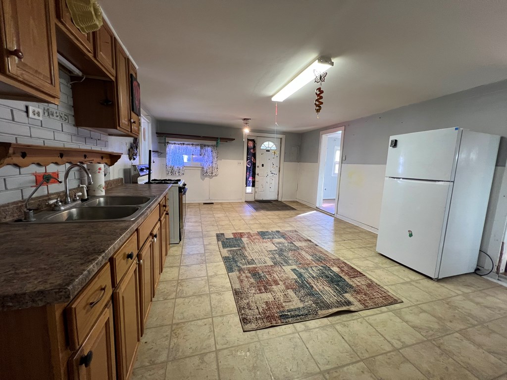 5379 Main Street