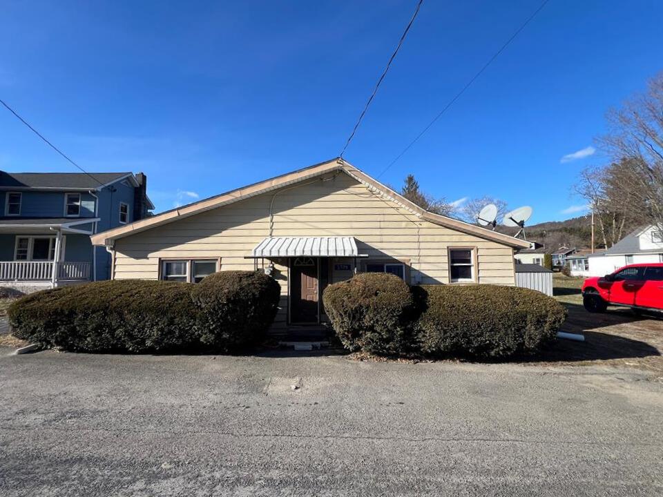 5379 Main Street