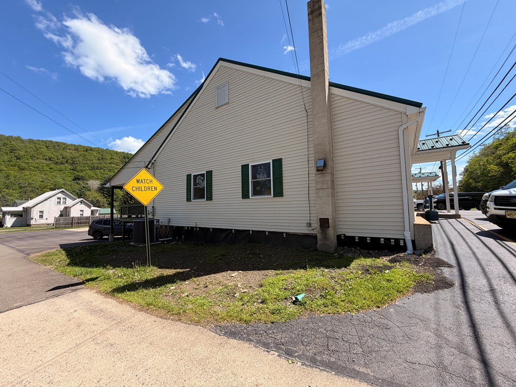 762 North Main Street