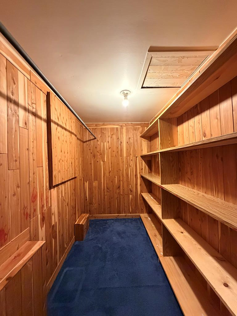 211 North Williamson Rd