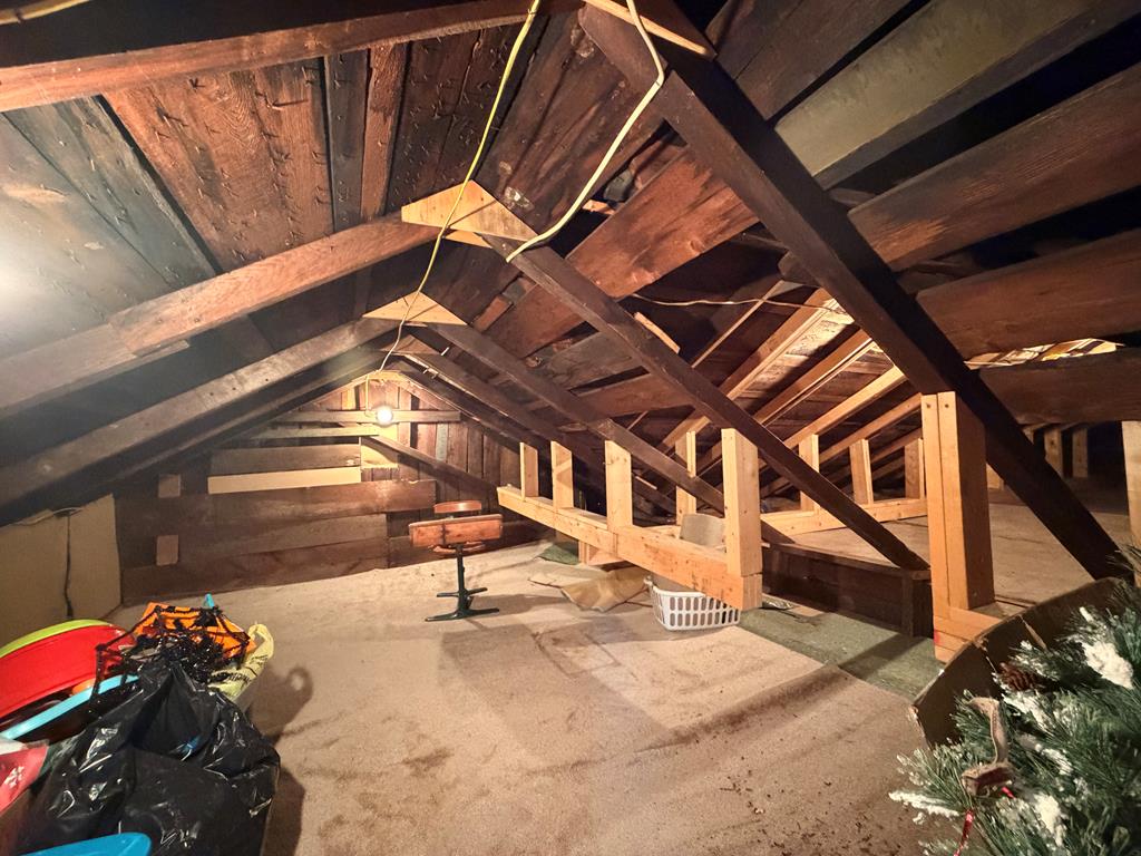 211 North Williamson Rd