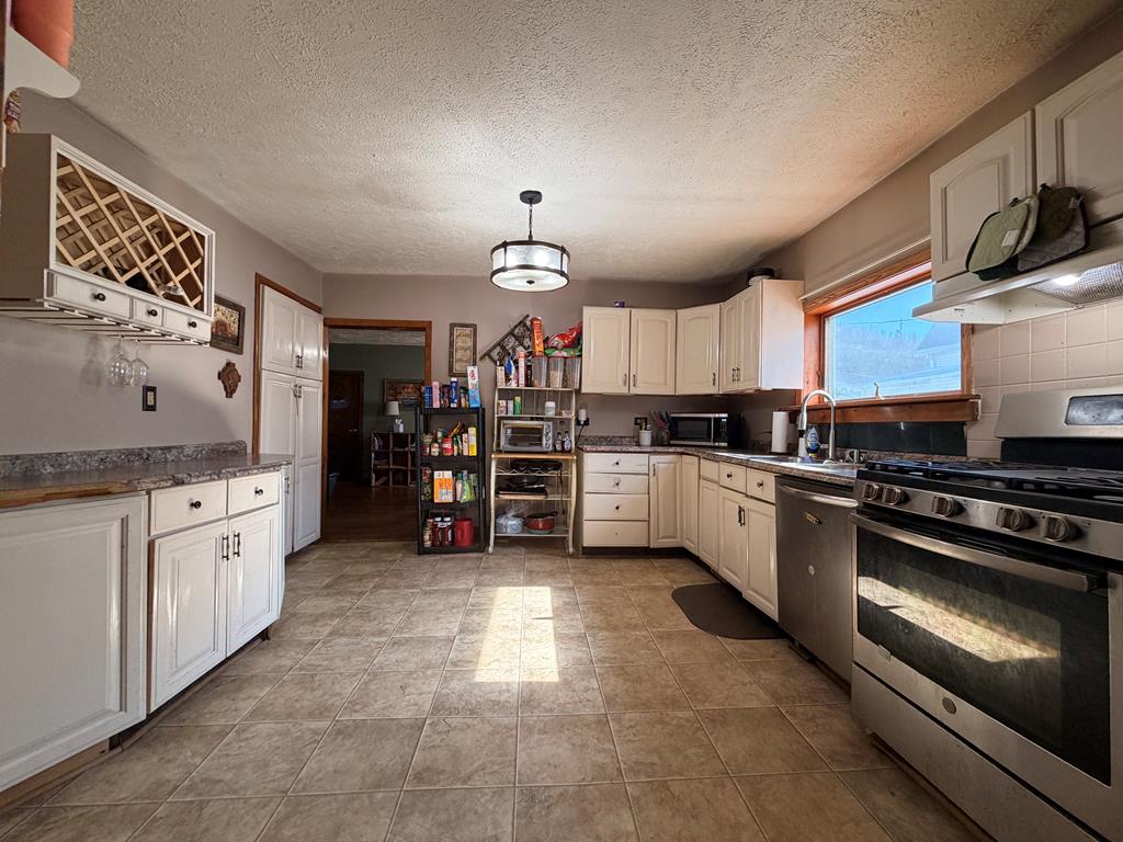 211 North Williamson Rd