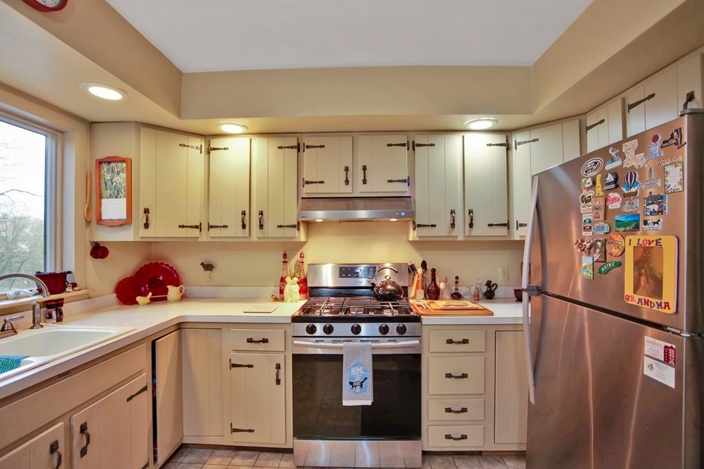 140 Wakefield Terrace