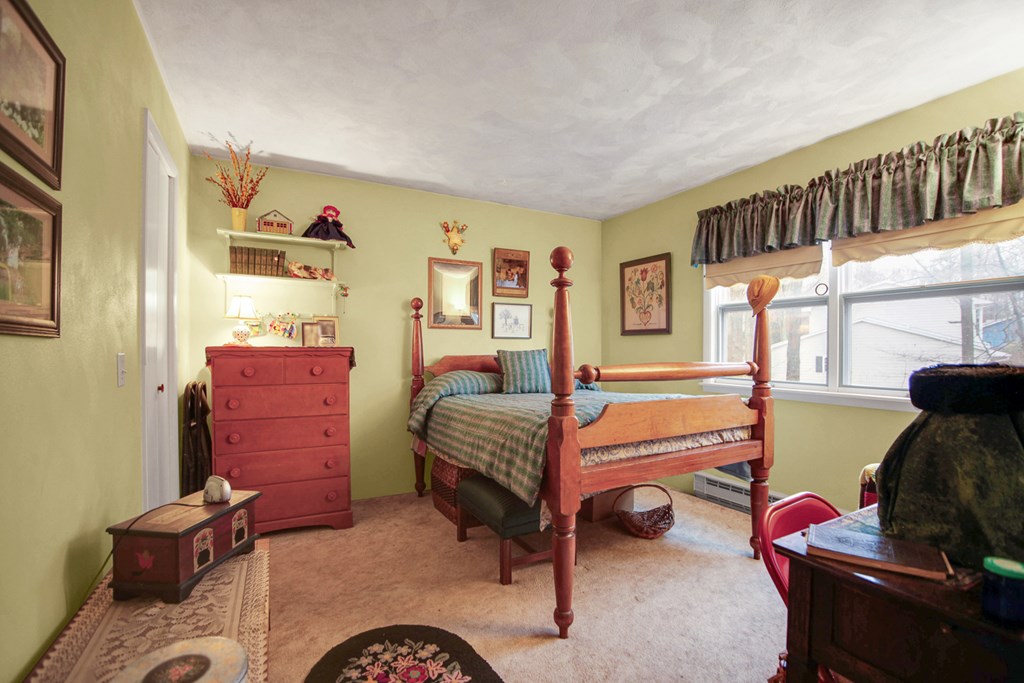 140 Wakefield Terrace