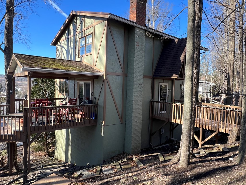 140 Wakefield Terrace