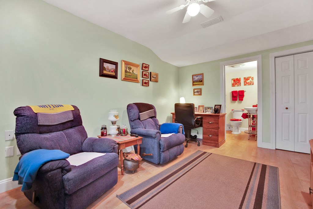 140 Wakefield Terrace