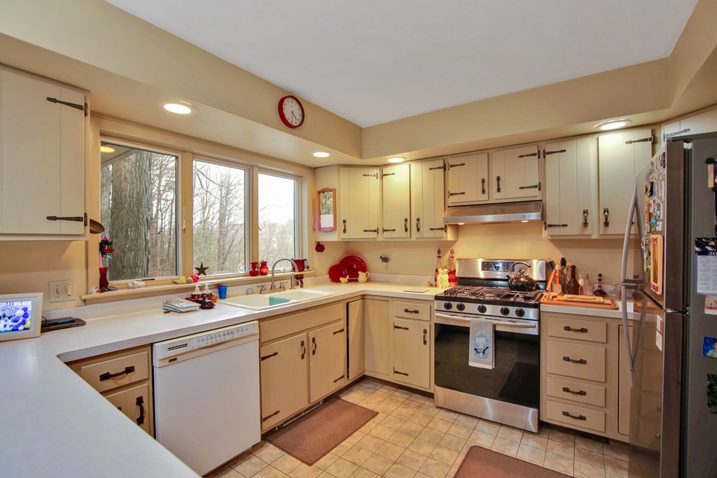 140 Wakefield Terrace