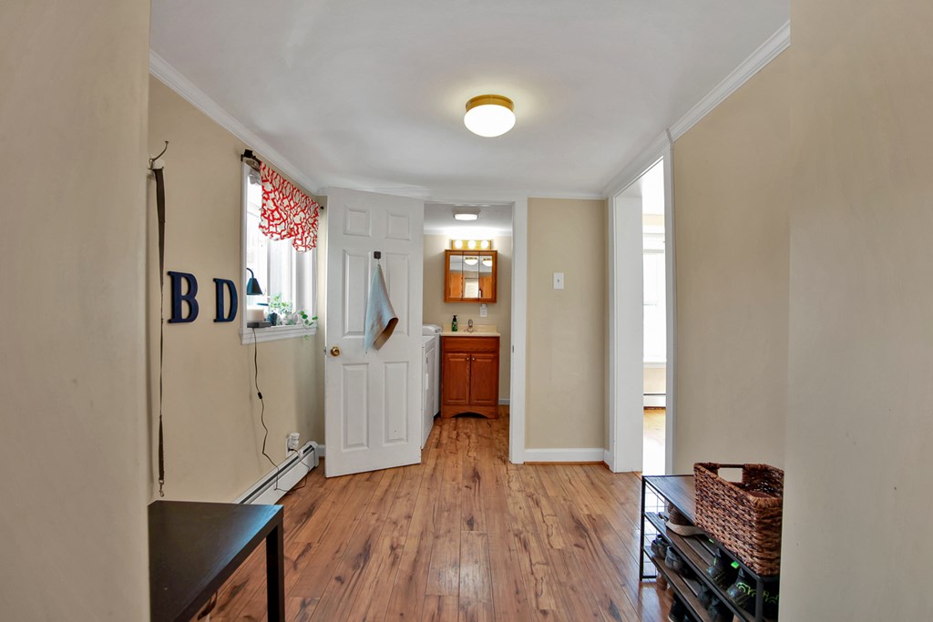 21 West Avenue