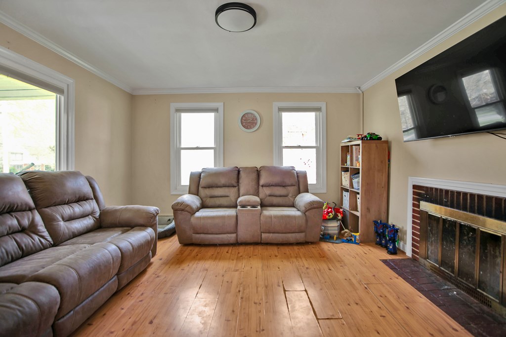 21 West Avenue