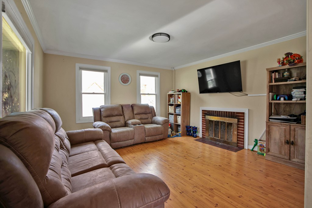 21 West Avenue