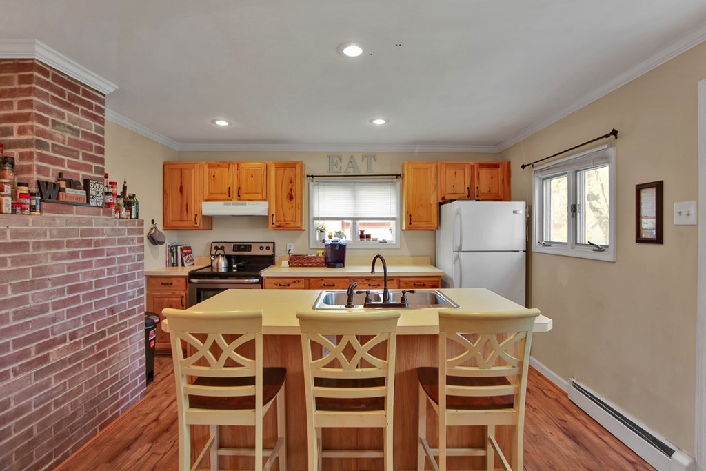 21 West Avenue
