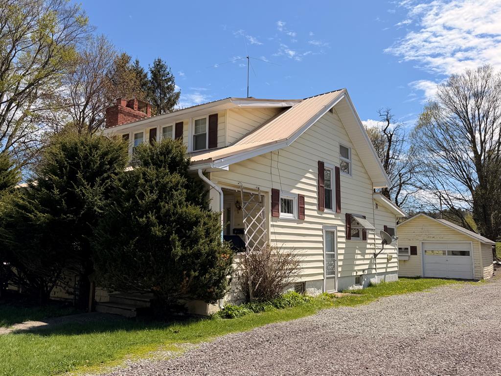 126 Race Street