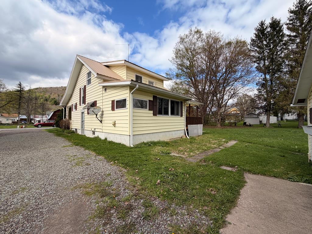 126 Race Street