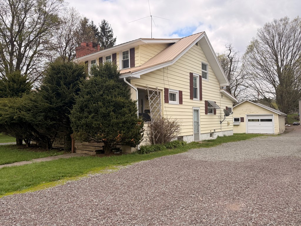 126 Race Street