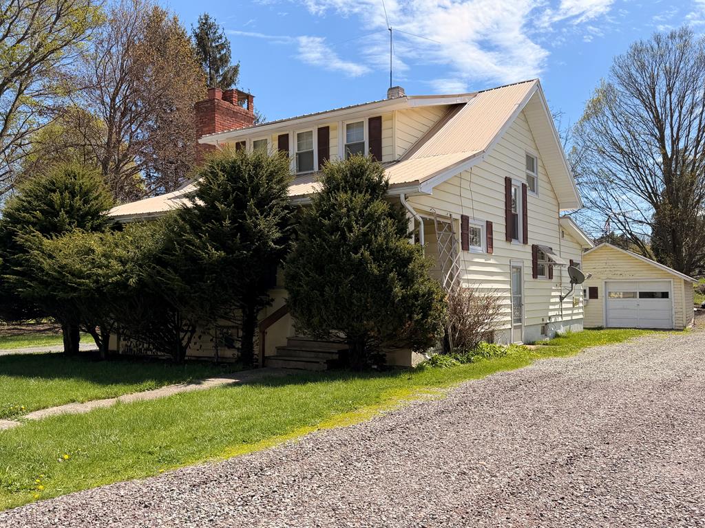 126 Race Street