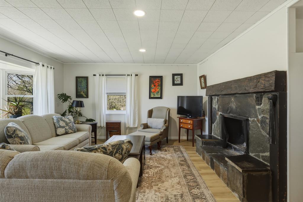 521 Skyline Drive