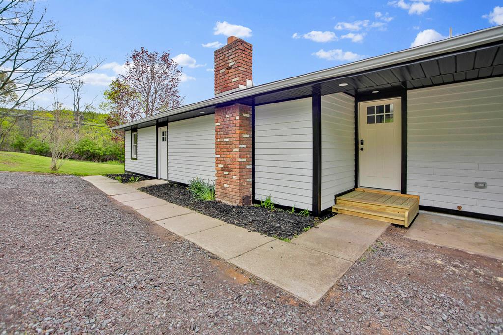 2 Barnes Drive