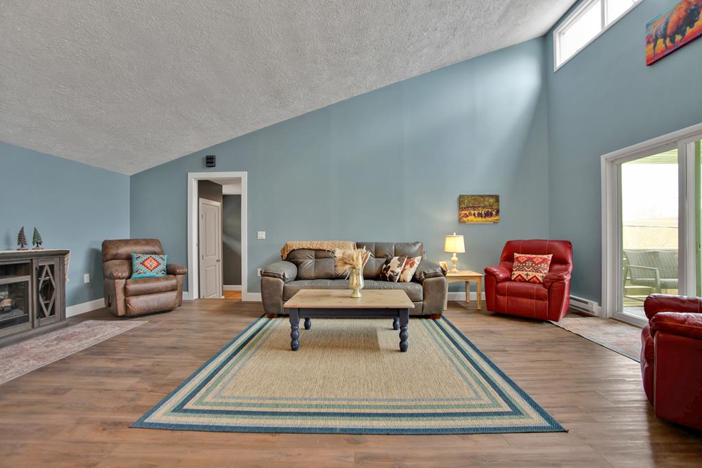 2 Barnes Drive
