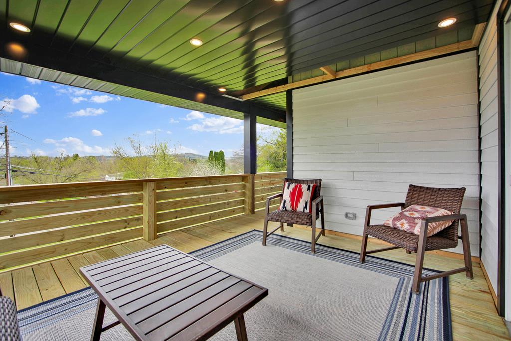 2 Barnes Drive