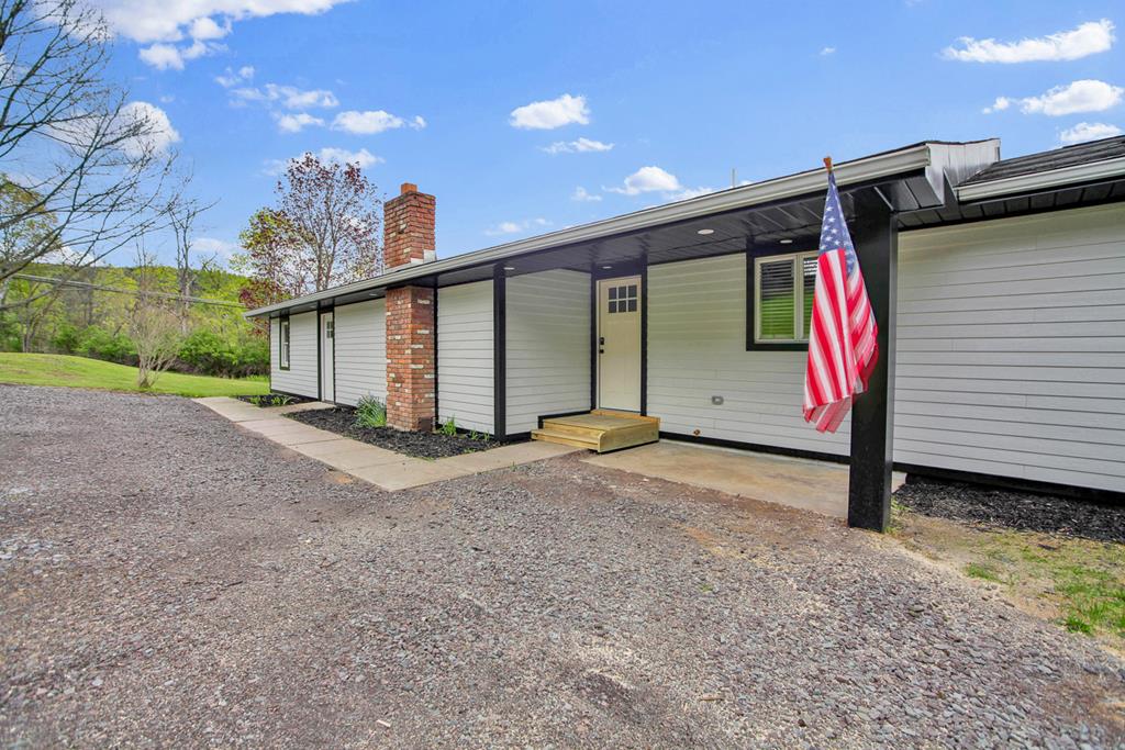 2 Barnes Drive