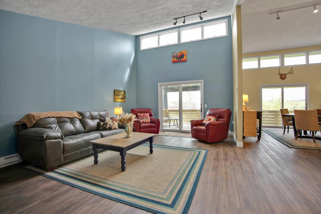 2 Barnes Drive