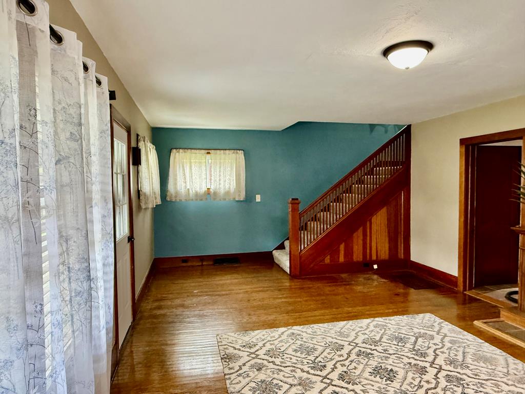 2 Sherman St