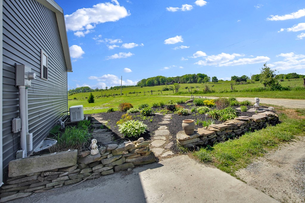 1058 Croft Hill Rd