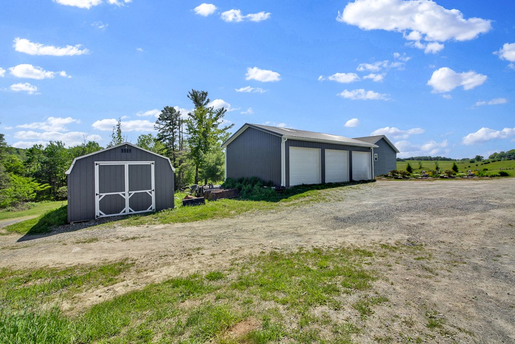 1058 Croft Hill Rd