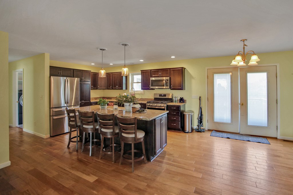 1058 Croft Hill Rd