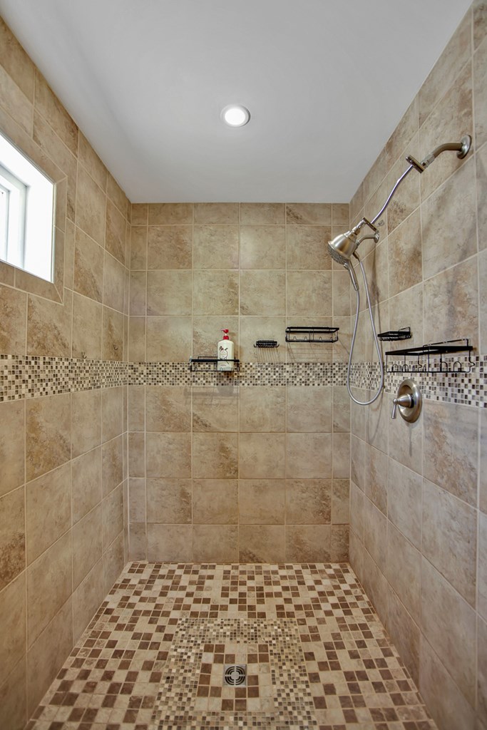 1058 Croft Hill Rd
