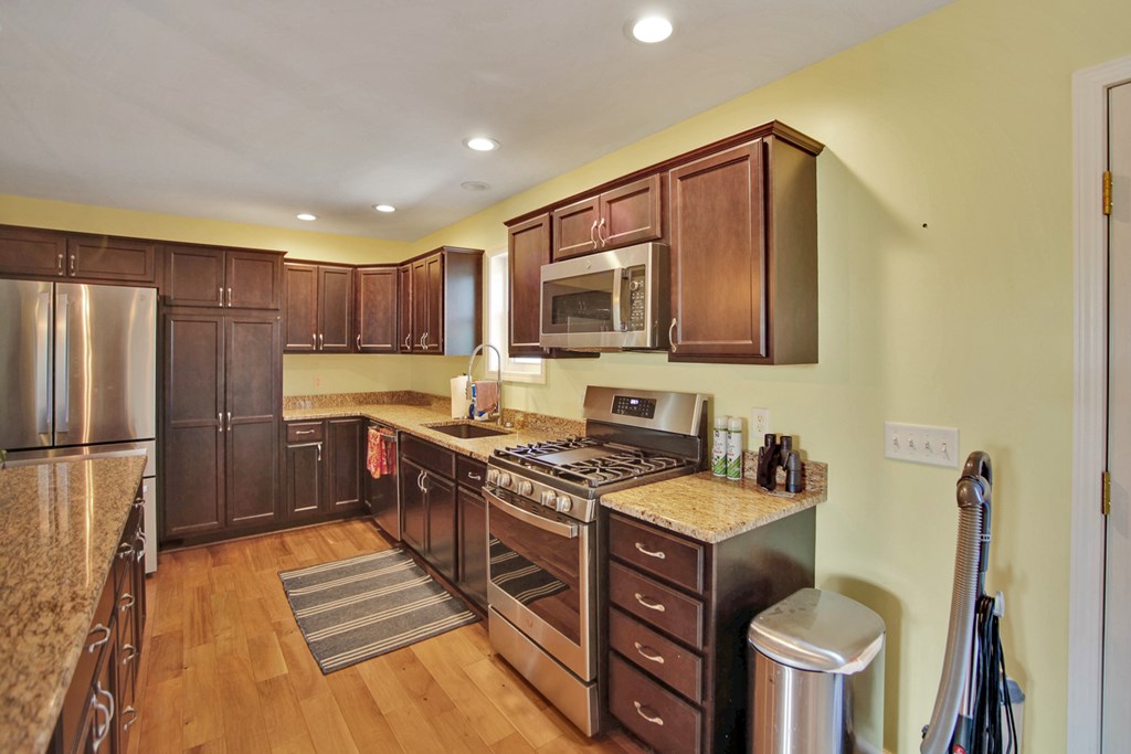 1058 Croft Hill Rd