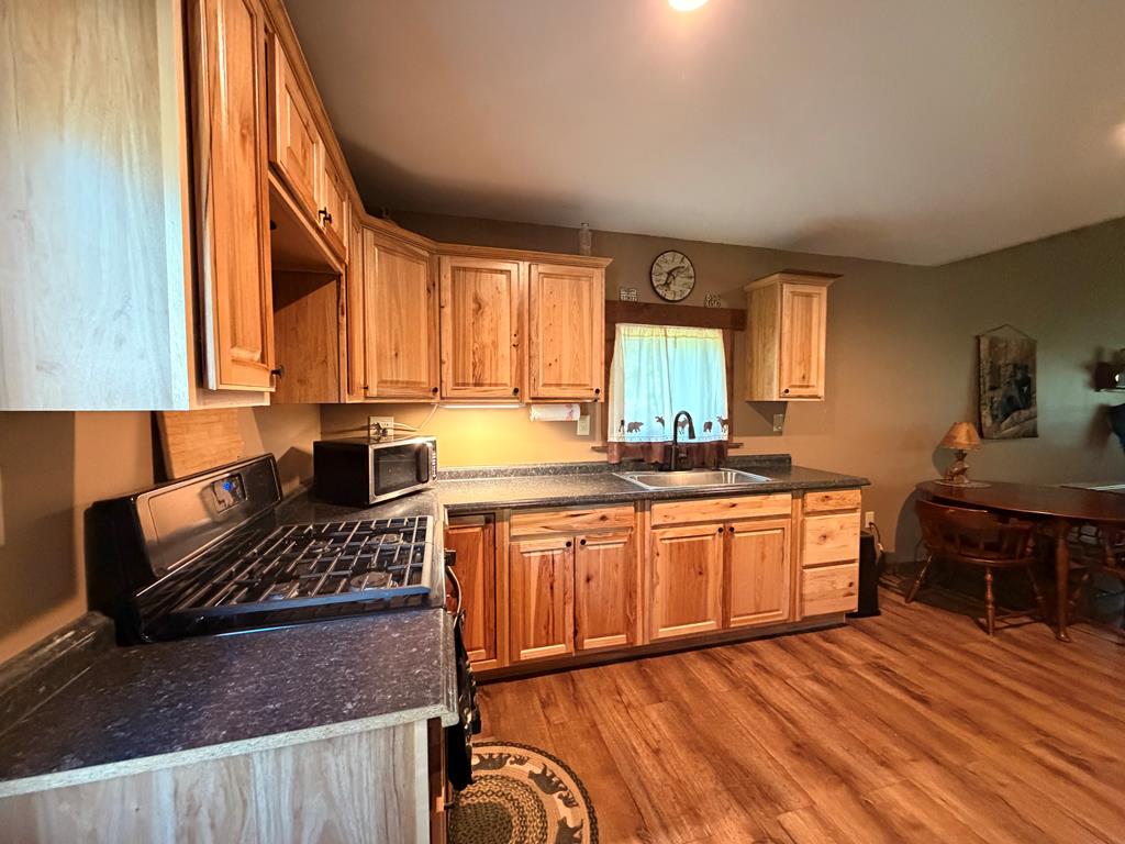 43 Pine Creek Village Road