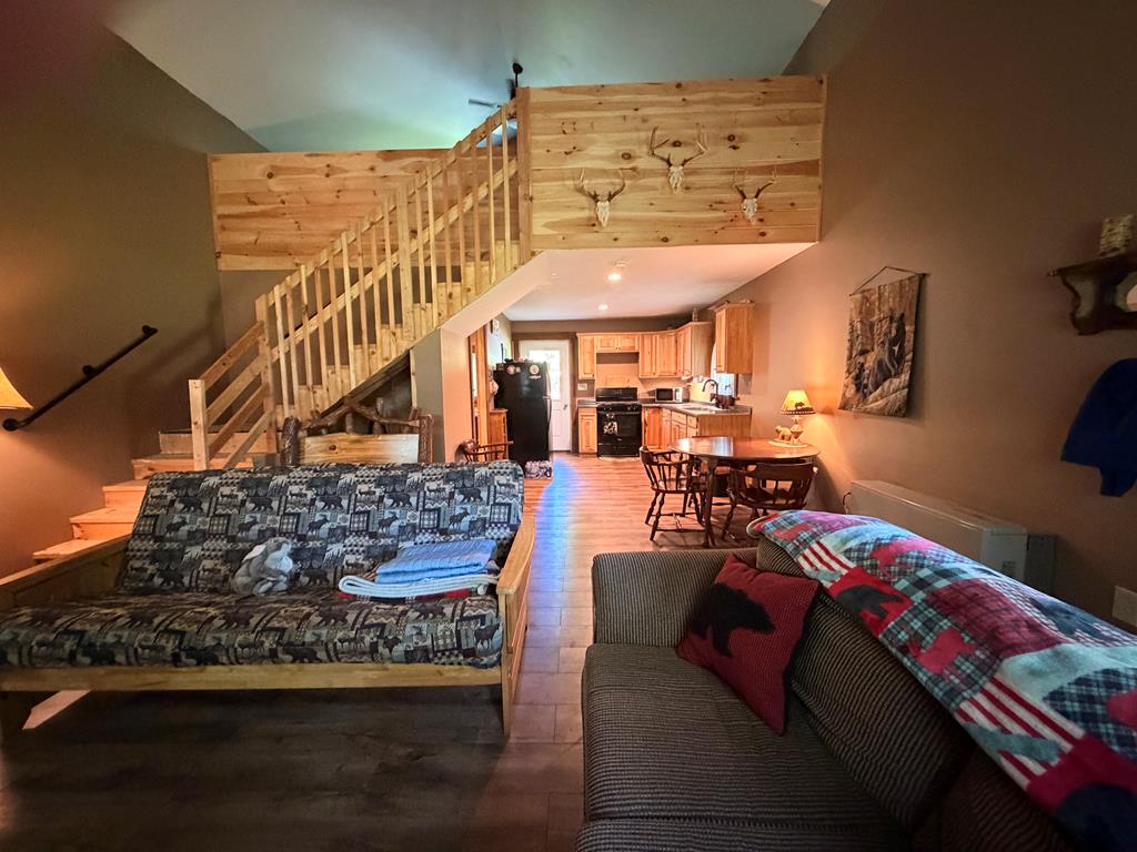 43 Pine Creek Village Road