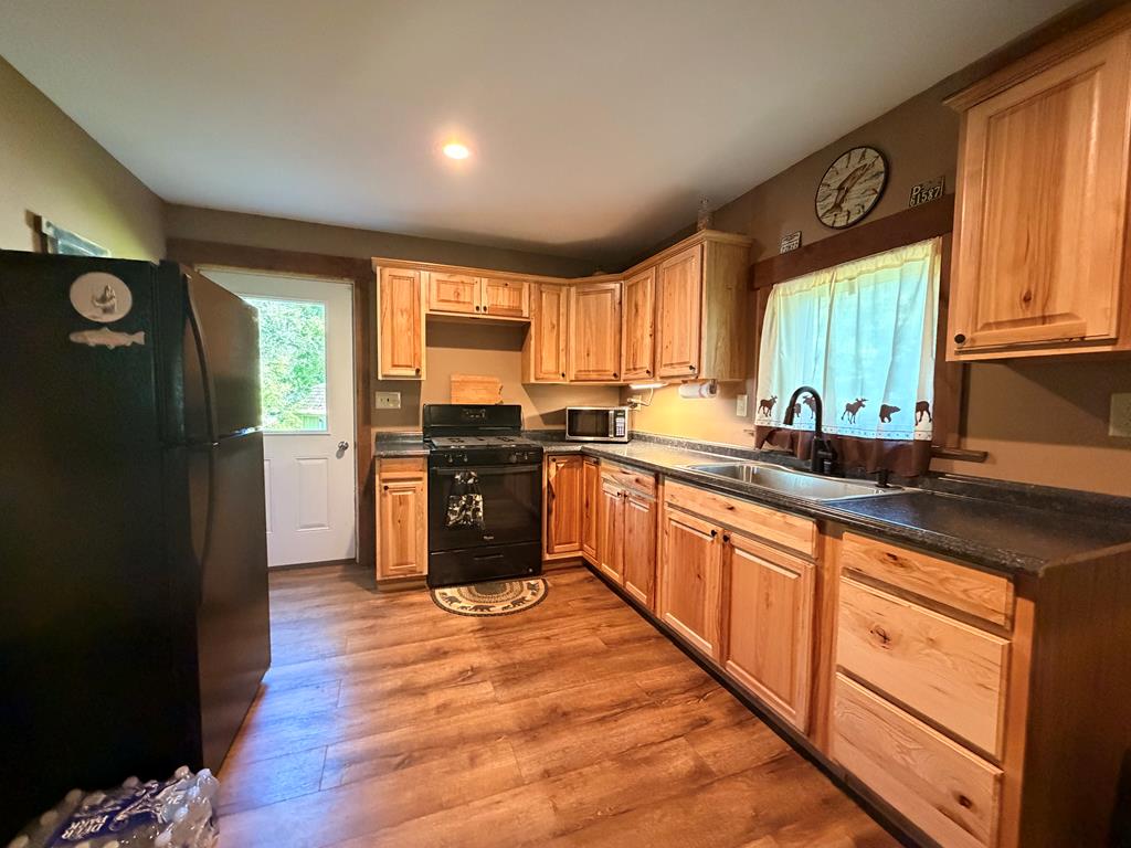 43 Pine Creek Village Road