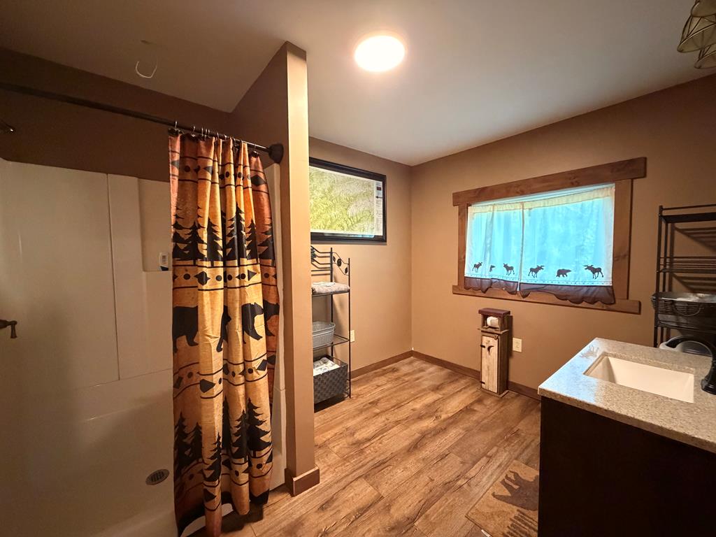 43 Pine Creek Village Road