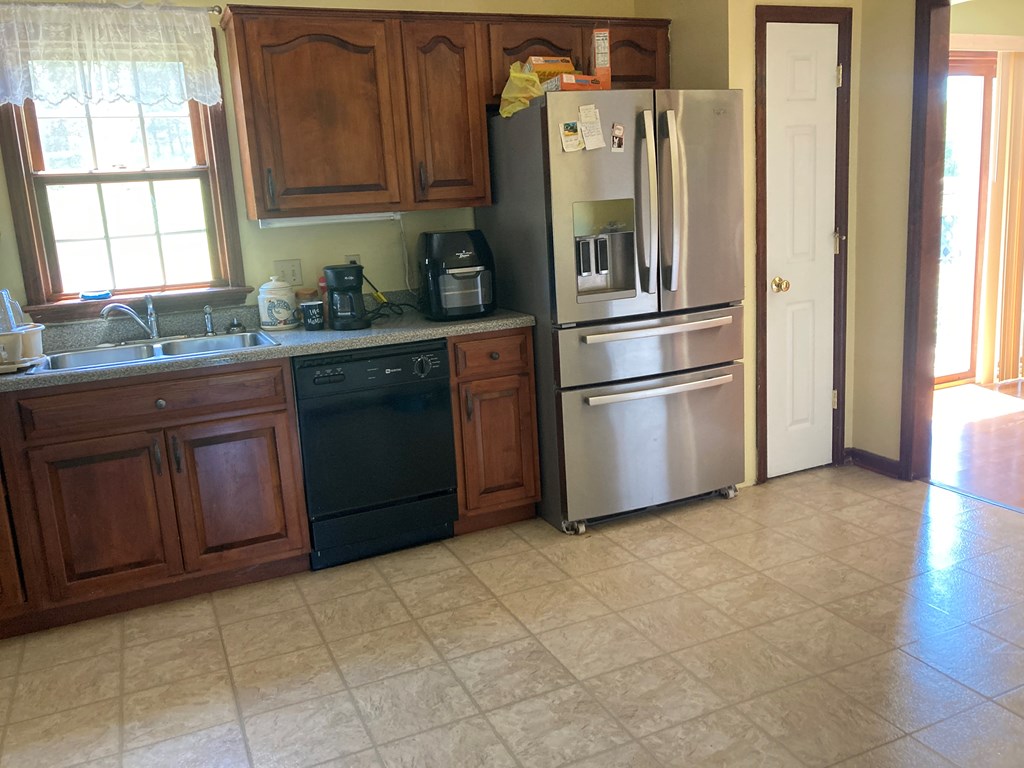 82 Elkhorn Road