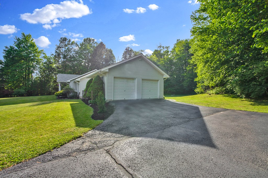 117 Hills Creek Drive