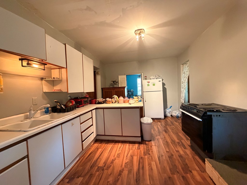 165 W Main Street