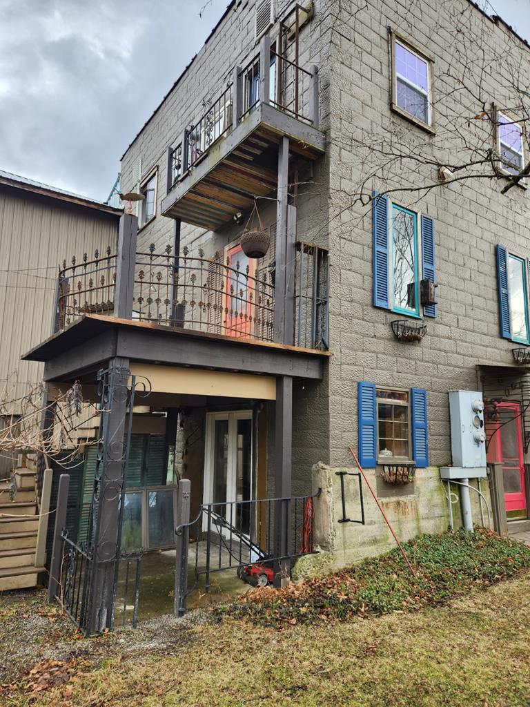 165 W Main Street