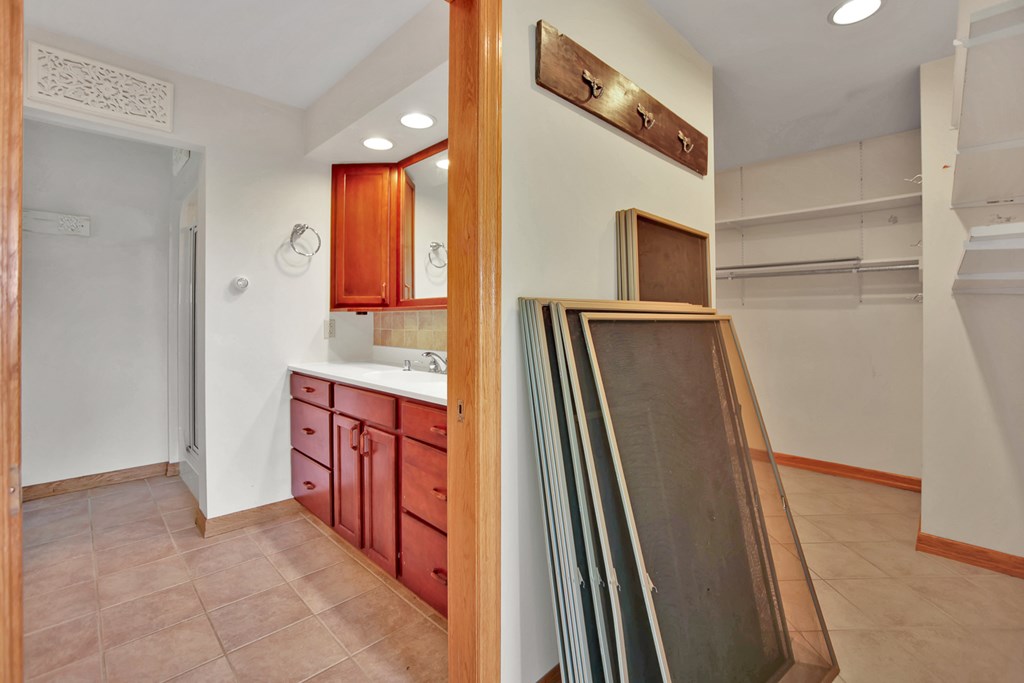 473 Buck Road