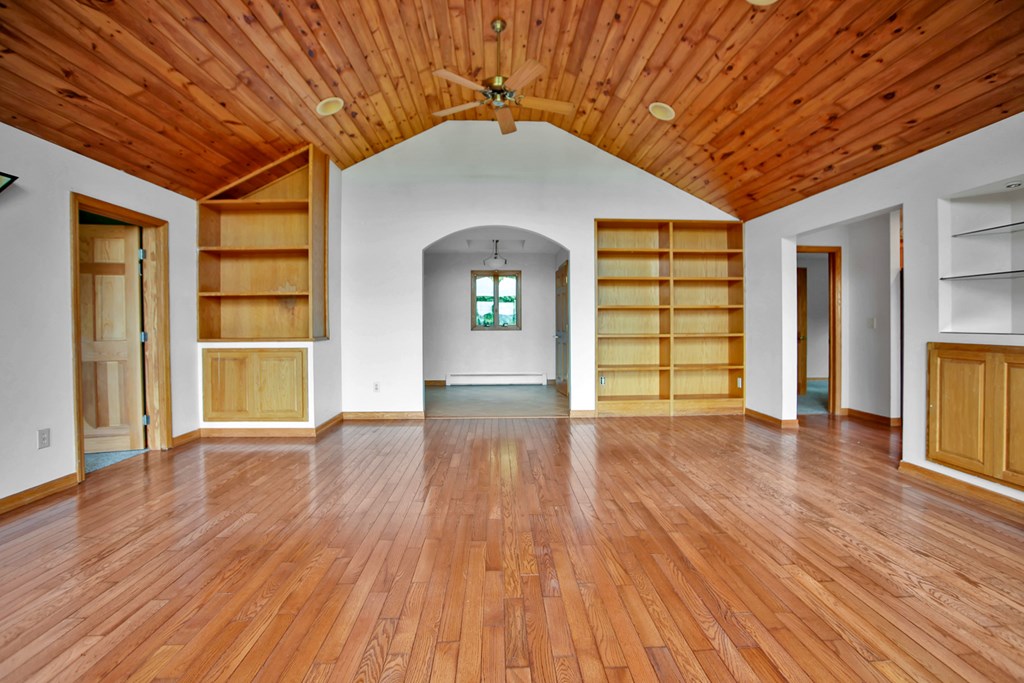 473 Buck Road