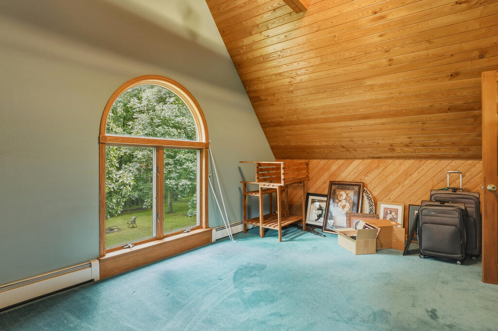 90 Niles Road