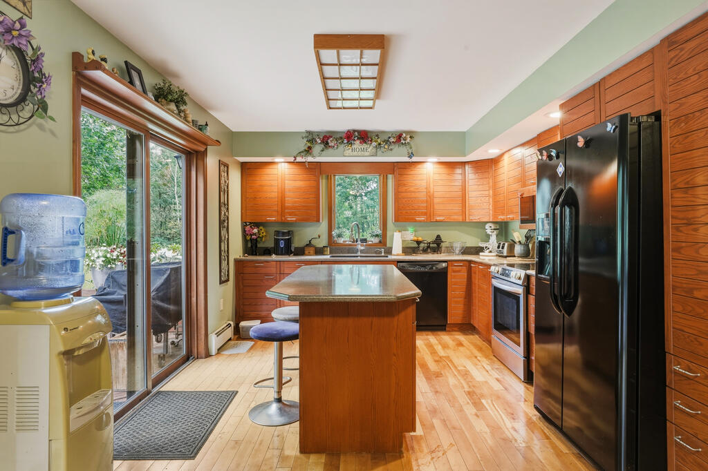 90 Niles Road