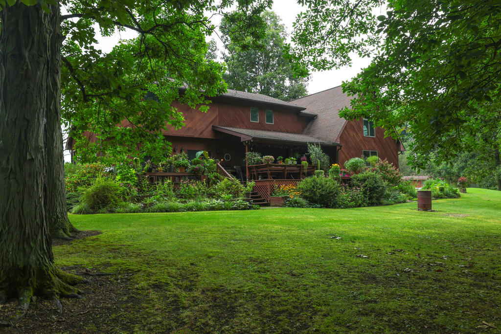 90 Niles Road