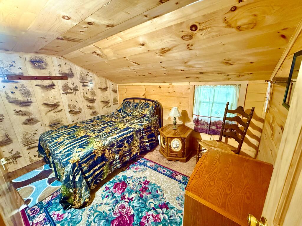 225 Porky Pine Trail