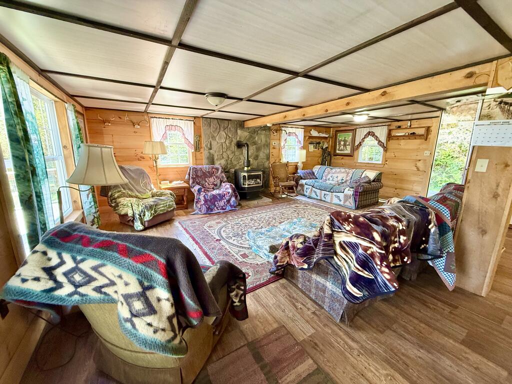 225 Porky Pine Trail
