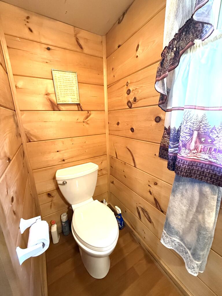 225 Porky Pine Trail