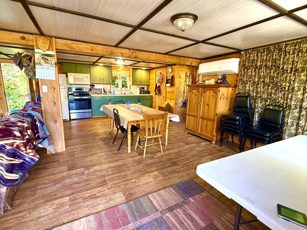 225 Porky Pine Trail