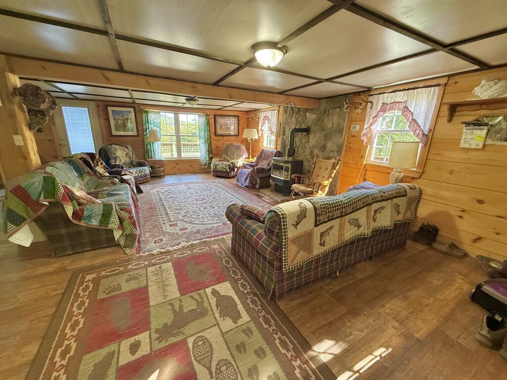 225 Porky Pine Trail